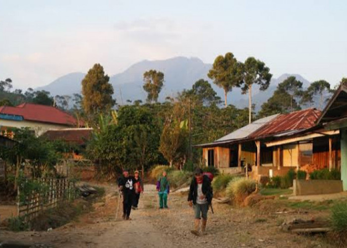 Mengintip Keturunan Orang Lampung, dan Hubungan dengan Misteri Gunung Pesagi yang Melegenda