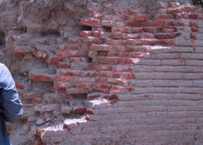 Diduga Milik Kerajaan Airlangga, Warga Lamongan Temukan Tembok Kuno Peninggalan Zaman Dahulu 