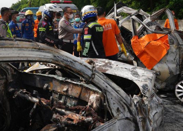 Begini Kronologi Lengkap Kecelakaan Maut di KM 58 Tol Japek, Merenggut 12 Korban Jiwa