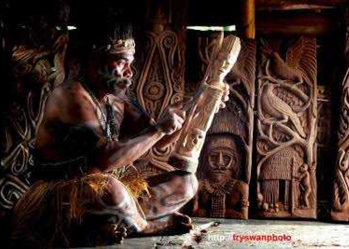 Warisan Budaya Suku Asmat, Menguak Keunikan dan Keindahan Seni Ukir yang Mengagumkan