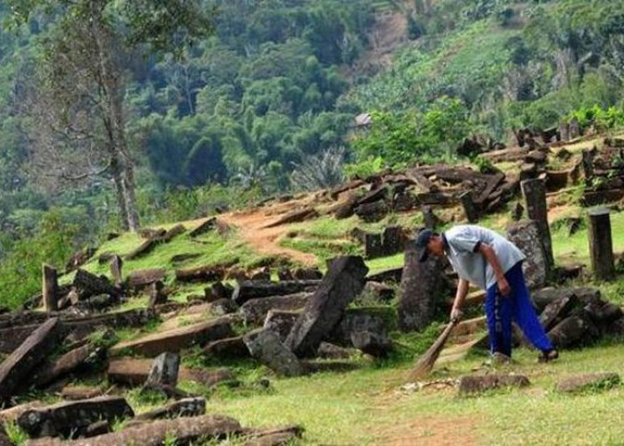 Situs Gunung Padang Ini Jadi Rebutan Arkeolog Dunia, Ada Apa? 