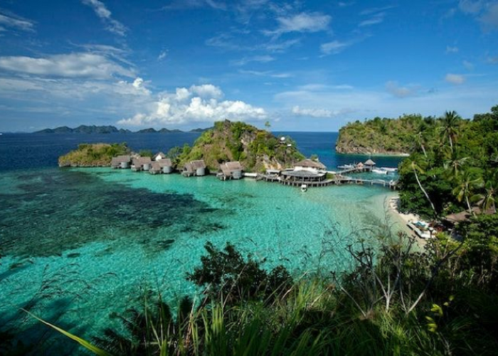 Surga Tersembunyi, 9 Destinasi Wisata Papua Barat yang Bikin Gak Mau Pulang!