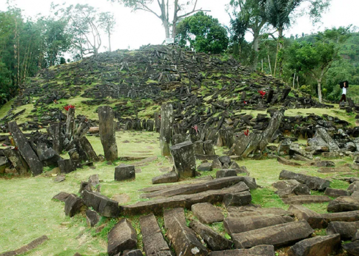 Menelusuri Gunung Padang, Saksi Bisu Kehidupan Zaman Prasejarah