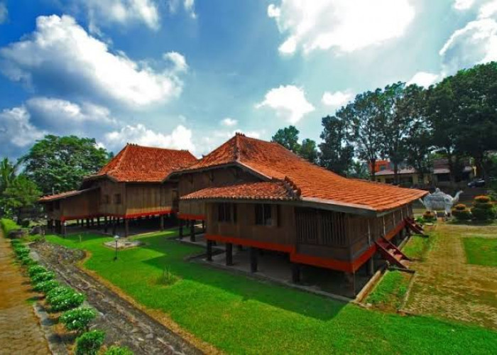 Museum Balaputra Dewa, Menjelajahi Peninggalan Sejarah Khas Sumatera Selatan