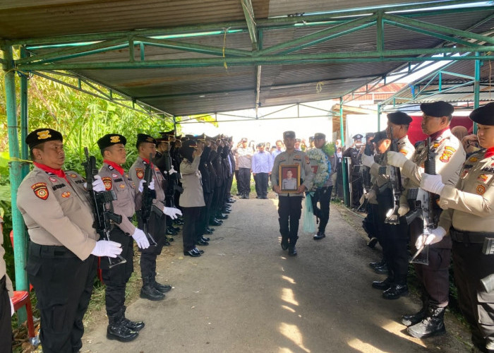 Polres Pagar Alam Berduka, Tembakan Salvo Lepas Kepergian Iptu Peri Diamond