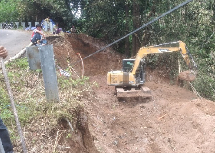 Titik Longsong Pagar Alam - Lahat Dipasang Tembok Penahan