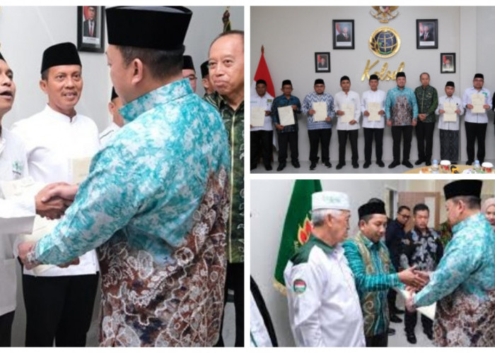 Menteri ATR/BPN Serahkan 11 Sertipikat Tanah Wakaf kepada PCNU Kalimantan Selatan