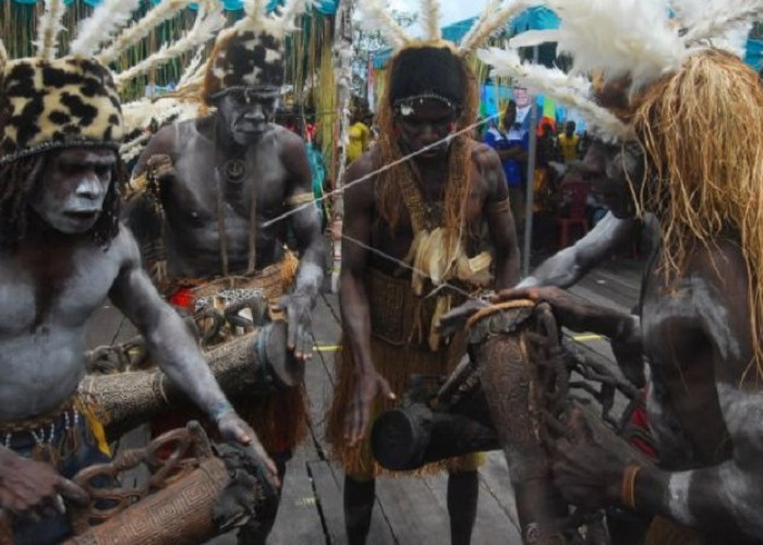 Kaya Akan Budaya! Inilah 5 Suku di Tanah Papua, Ternyata Salah Satunya Dikenal....