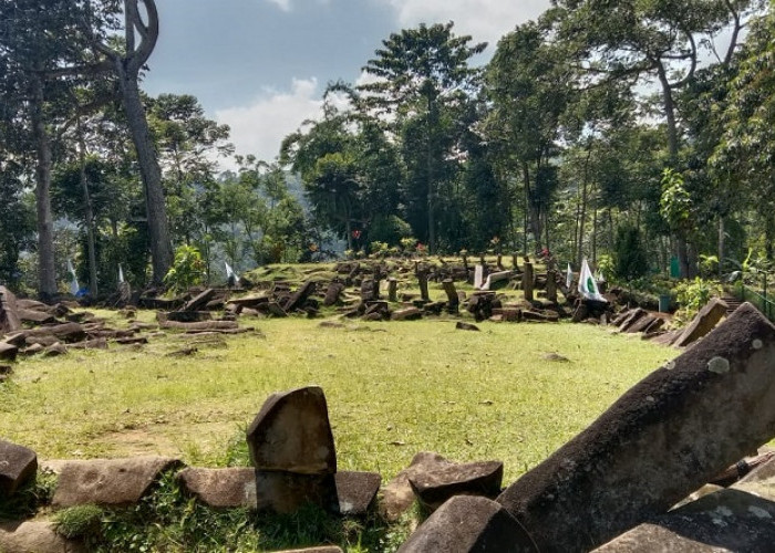 Gunung Padang, Jejak Kehidupan Zaman Megalitikum yang Tak Terpecahkan, Siapa Yang Bisa Ayoo!