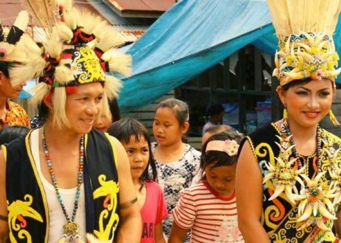 Menggemparkan Semua Khalayak! Inilah Pernikahan Suku Unik yang ada di Indonesia!