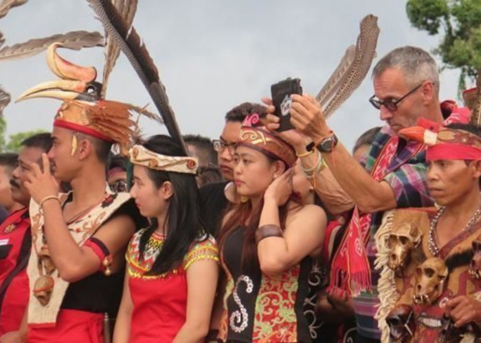 Ternyata, Ini Dia Tradisi Unik Suku Ambon yang Tidak Banyak Orang Tahu!