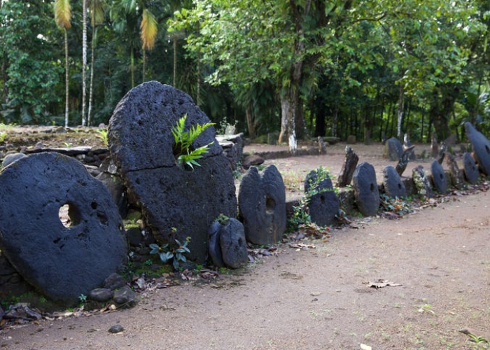 Batu Rai dari Pulau Yap, Simbol Kekayaan dan Identitas Sosial dalam Tradisi Mikronesia