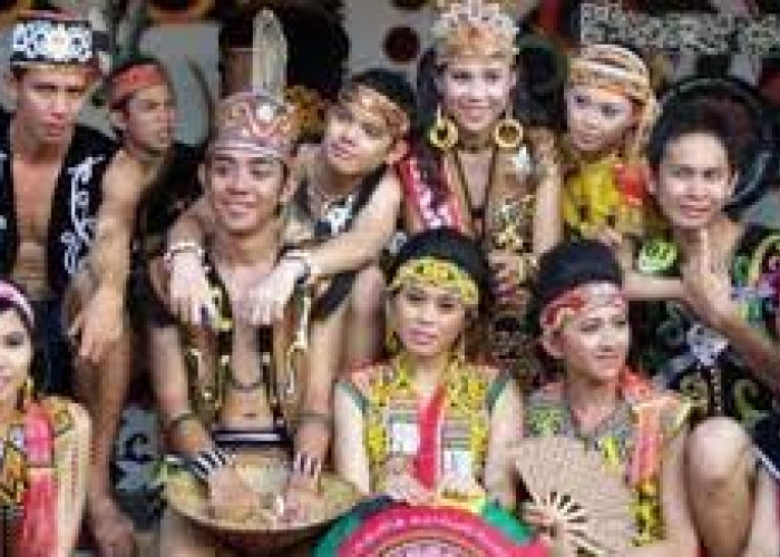Wajib Diketahui! Ini 9 Suku di Pulau Kalimantan