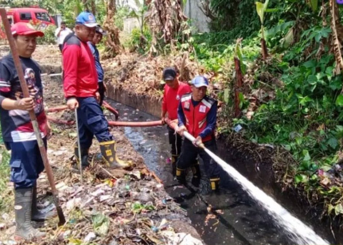 Salurkan Air Tebat Baru Ilir Dinormalisasi