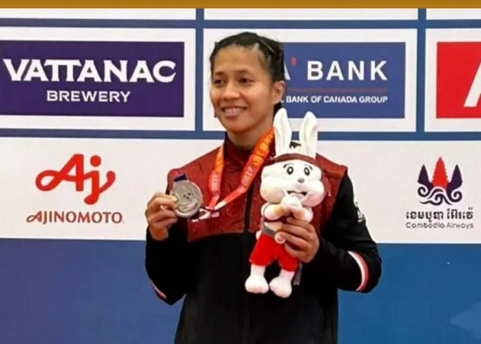 Petinju Wanita TNI AD Sumbangkan Medali Perak SEA Games 2023