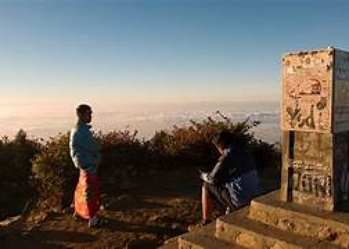Merasa Terdesak Dikejar Adipati Cepu dan Pasukannya, Prabu Brawijaya Ucapkan Sumpah Ini di Puncak Gunung Lawu