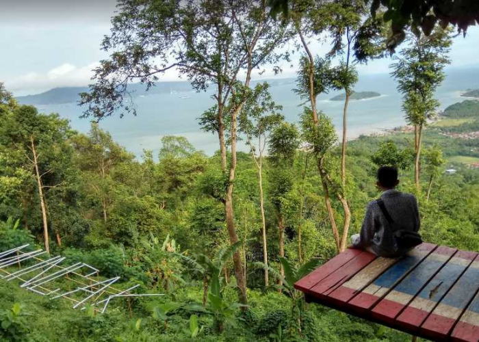 Melihat Keindahan Alam Lampung di Wisata Muncak Tirtayasa, Punya Beragam Spot Foto Instagramable Loh!