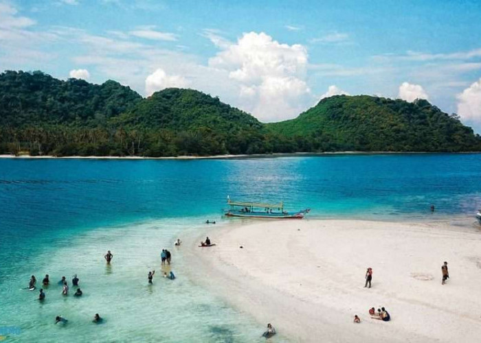 Menakjubkan, Inilah Wisata Pantai di Lampung yang Bikin Kalian Kagum!