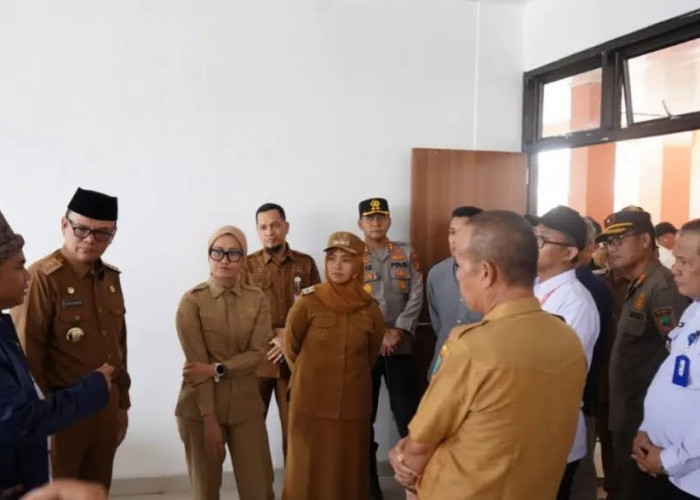 Dukung Pendidikan Berkualitas, Wawako Hadiri MPLS Sekolah Rakyat di Empat Lawang