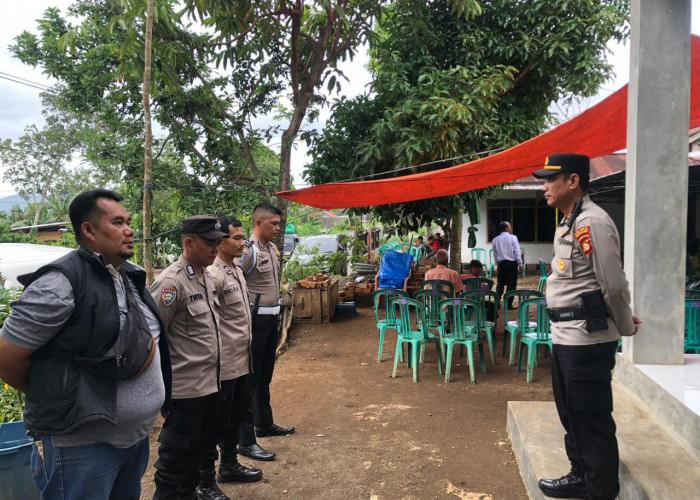 Kapolsek Dempo Selatan Pimpin Pengamanan Ibadah Natal Umat Protestan di GPDI, Jema’at Tenang dan Aman