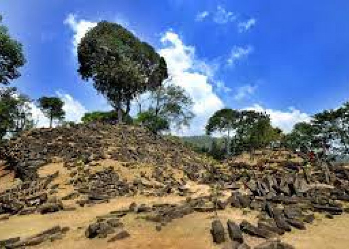 Situs Megalitikum Terbesar di Asia, ini 3 Fakta Menarik Lainnya Tentang Gunung Padang 