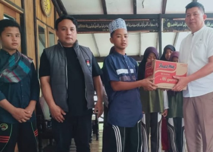 KPU Pagar Alam Berbagi Kebahagian, Gelar Baksos dan Do’a Bersama Anak Yatim