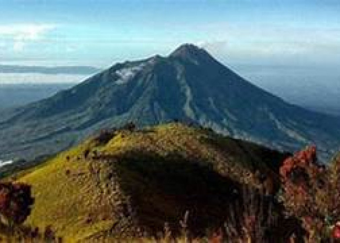 Terkenal Angker! Ini 7 Tempat Mistis di Gunung Sunda, Salahsatunya Rumah Prabu Siliwangi
