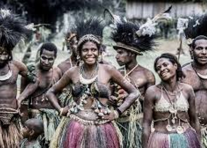 Waw! Enak Juga Tradisi Ritual Suku Ini Meskipun Cukup Aneh! Ini Nama Suku di Indonesia Dengan Tradisi Unik