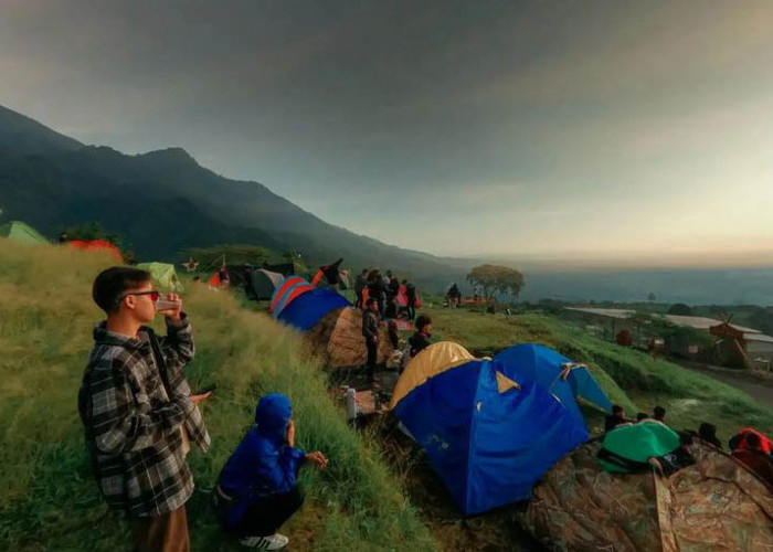 KEREN ABIS! Ini Dia 7 Lokasi Camping Terbaik Di Kuningan Jawa Barat