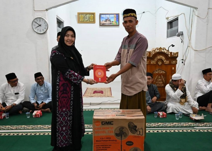 Safari Ramadhan di Masjid Nurul Hijroh, Wawako Ajak Bersinergi Wujudkan Pagar Alam Maju