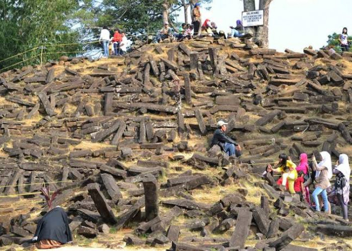 Menengok Kekayaan Budaya dan Arkeologi yang Mendalam, Situs Gunung Padang, Sambil Berwisata, Mau!
