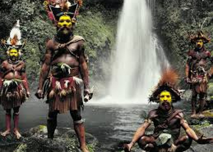 Wajib Diketahui! Ini Keunikan Suku Muyu Papua