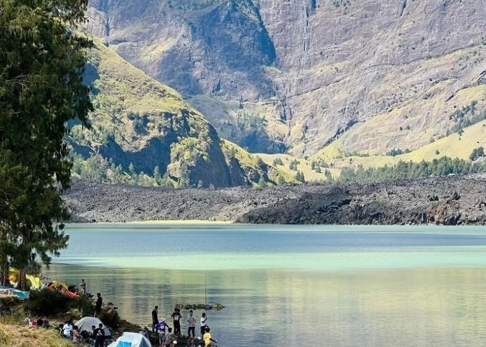 Keindahan Alami Gunung Rinjani, Pesona yang Menawan di Pulau Lombok