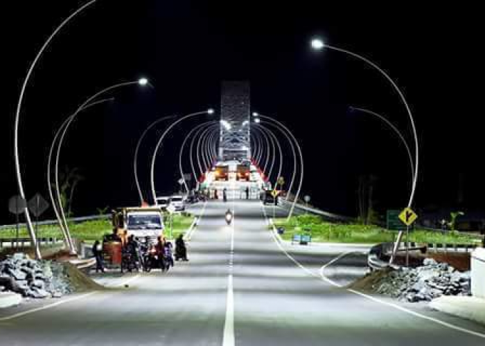 Jembatan Tayan Kalimantan Barat: Cerita Mistis di Balik Konstruksi Megah