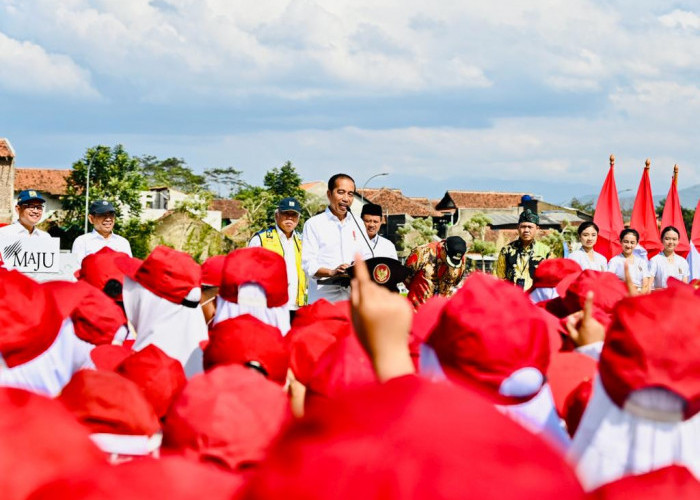 Presiden Jokowi Resmikan Sejumlah Proyek Infrastruktur Pengendali Banjir di Jawa Barat.