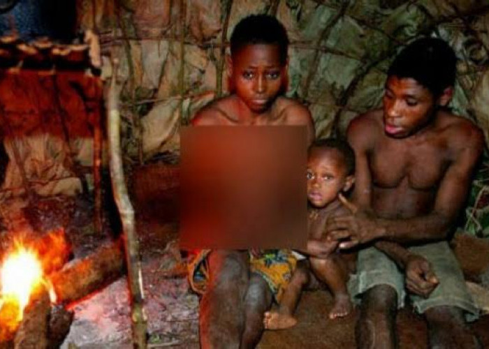 Aka Pygmy, Menyusui Anak Adalah Tugas Pria Istimewa Suku Ini, Bukti Kesetaraan Gender?