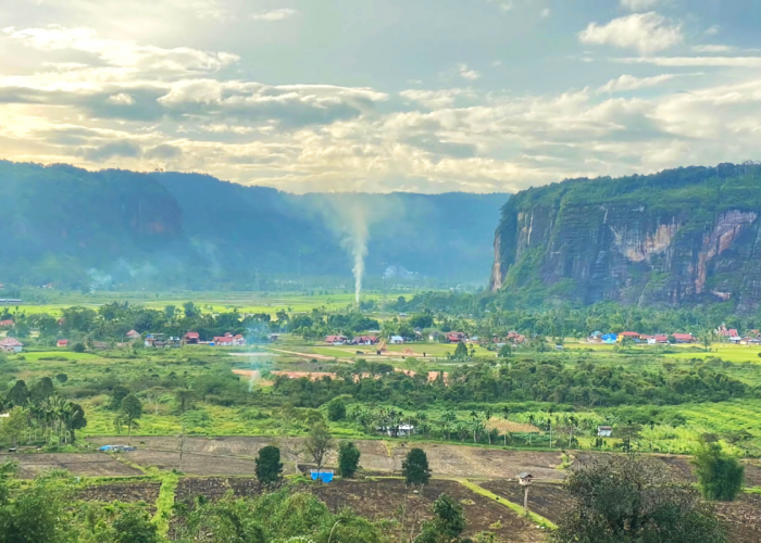 VIRAL! Yuk Menikmati Keindahan Alam dan Sejarah Lembah Harau di Sumatera Barat, Konoha-nya Indonesia