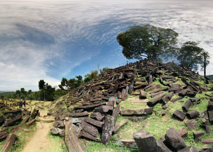 Benarkah Situs Megalit Gunung Padang Merupakan Situs Peninggalan Tertua di Bumi? Yuk Simak Penjelasannya Disin