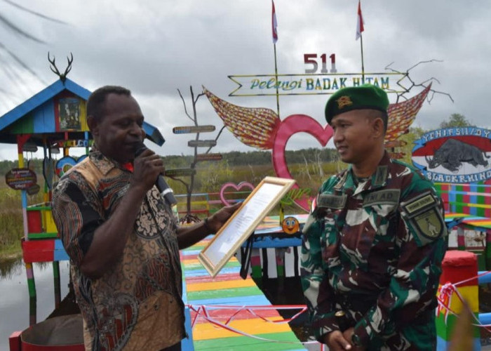 Satgas Yonif 511/DY Kembali Terima Penghargaan Di Perbatasan Papua