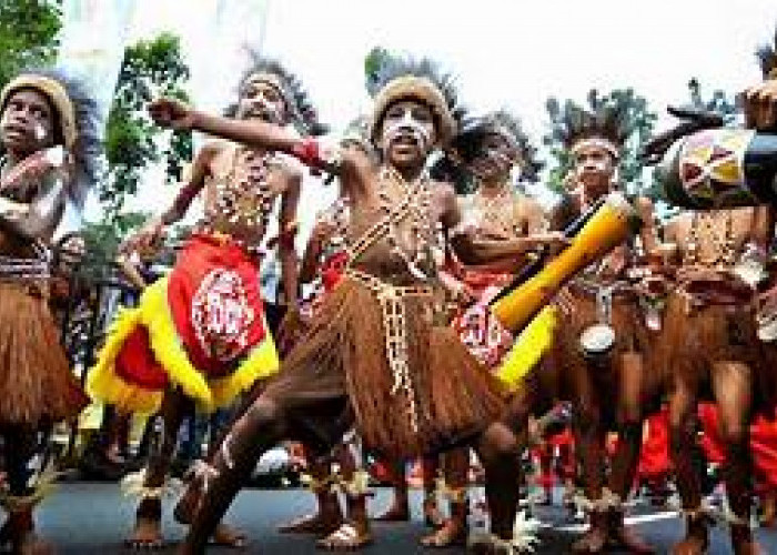 Cukup Aneh! Ini 5 Suku Indonesia Yang Punya Tradisi Ritual Tak Lazim! Berikut Nama Suku dan Tradisinya  