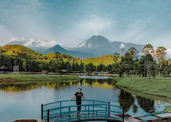 Pesona Telaga Saat, Melihat Wisata Alam yang  Menawarkan Pemandangan Danau Eksotis yang Instagramable