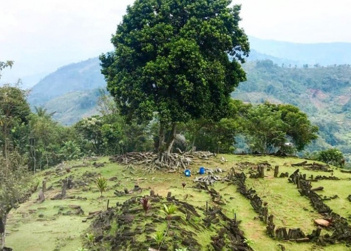 Gunung Padang: Menyingkap Misteri Sebuah Situs Bersejarah dan Isu Harta Karun Terbesar