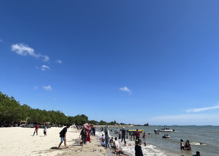 Bingung Cari Wisata Instagramable? Coba Main ke Pantai Dalegan di Jawa Timur, Cocok Untuk Healing Loh!