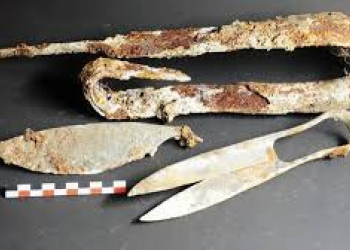 Artefak Ajaib Gunung Padang, Koin Kuno dan Senjata Kujang Buka Pintu Wawasan Masa Lalu