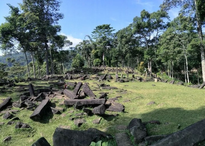 Peneliti Dunia Terpesona oleh Keberadaan Situs Megalit di Gunung Padang, Benarkah Demikian?