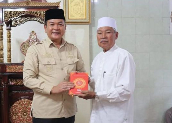 Dekatkan Pelayanan Publik Bagi Masyarakat, Pj Walikota Pagar Alam Safari Jum’at di Masjid Darul Muttaqin