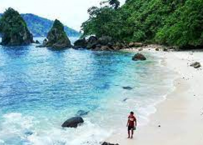 7 Destinasi Pantai Indah Di Kebumen, Cocok Untuk Liburan Bersama Keluarga Dan Doi! 