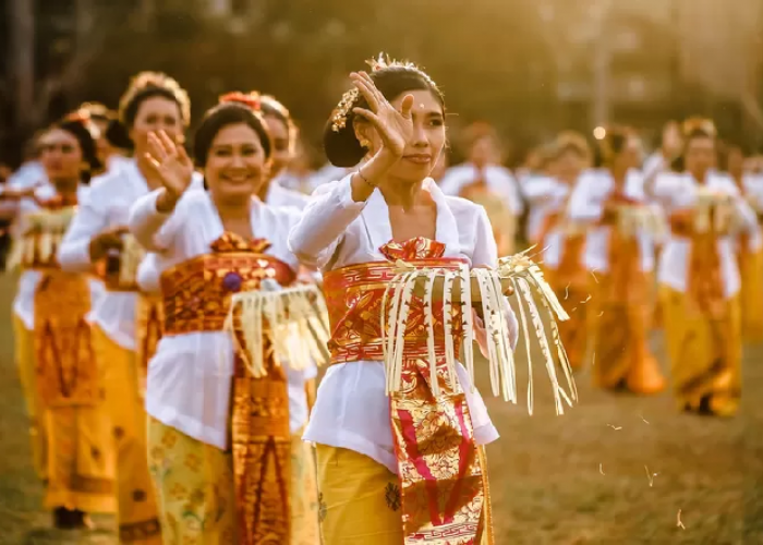 Hari Raya Galungan: Apa Makna dan Pesan Spiritualnya? Ini Jawabannya!