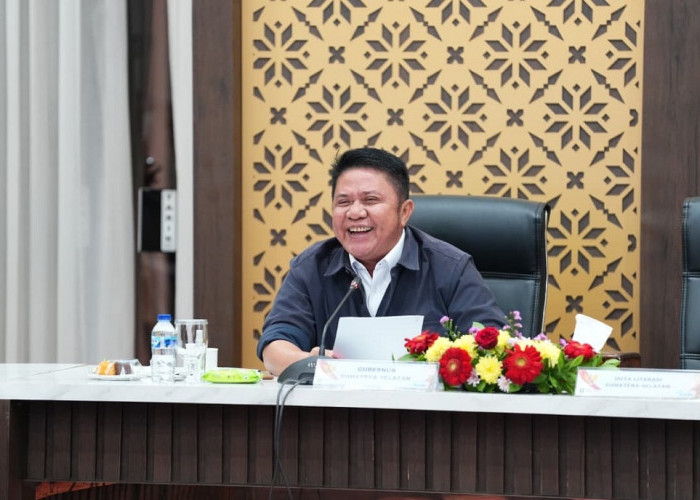 Herman Deru Paparkan Program 100.000 Sultan Muda di Ajang Financial Literacy Award 2026
