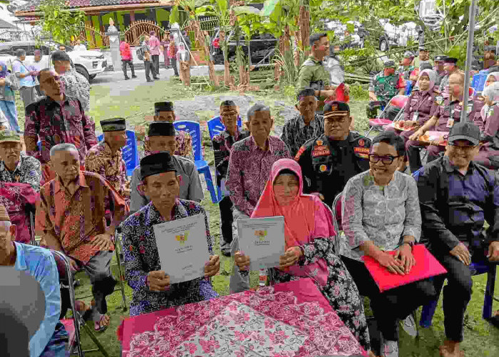 Setelah Proses Panjang, Sertipikat Tanah Mbah Tupon Akhirnya Kembali ke Pemilik Sah